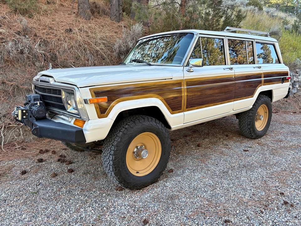 1986 Jeep Grand Wagoneer