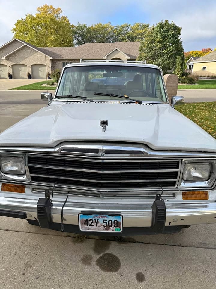 1991 Jeep Grand Wagoneer